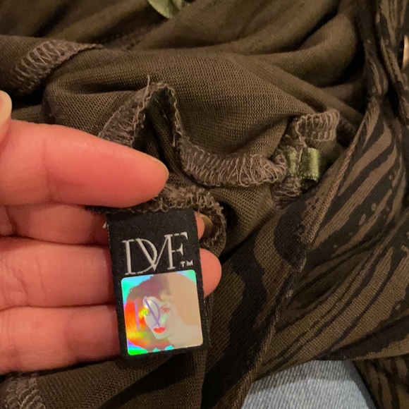 Diane Von Furstenberg Konya Marbled Wrap Dress - Picture 12 of 12